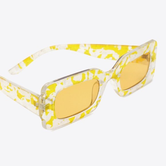 UV400 Tortoiseshell Rectangle Polycarbonate Sunglasses in Butter Yellow - Picture 4 of 5